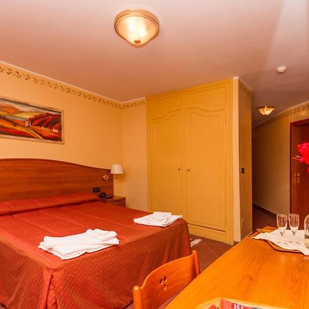 Hotel Relais Des Alpes Sauze D'Oulx Bilik gambar